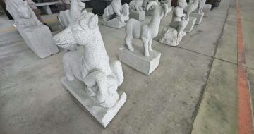 辽阳芝麻白雕刻 十二生肖 异形雕刻