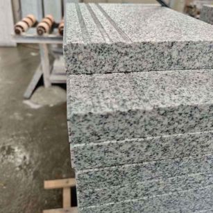 辽阳芝麻白楼梯踏步