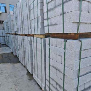 辽阳芝麻白路牙石，路侧石