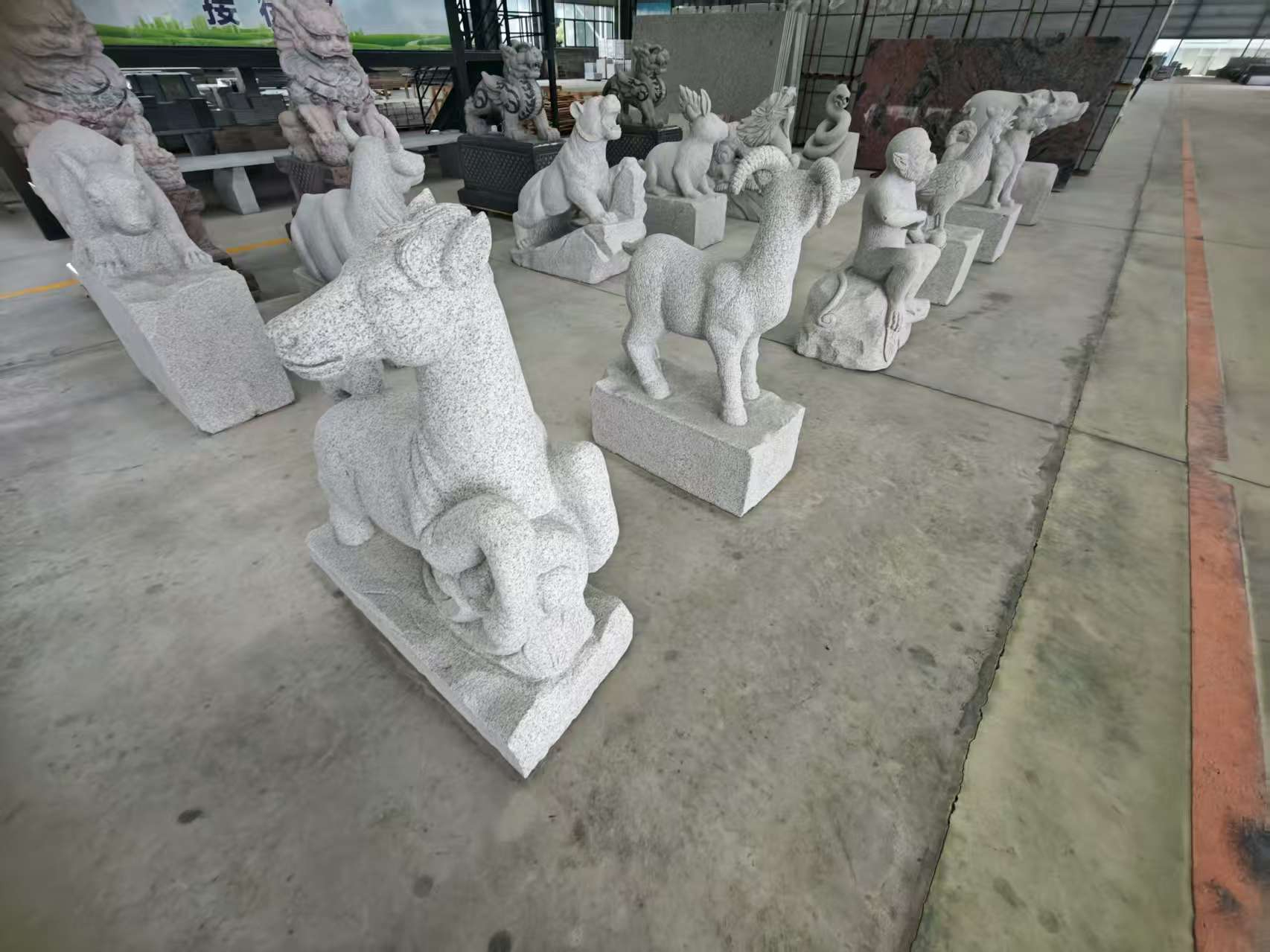 辽阳芝麻白雕刻 十二生肖 异形雕刻