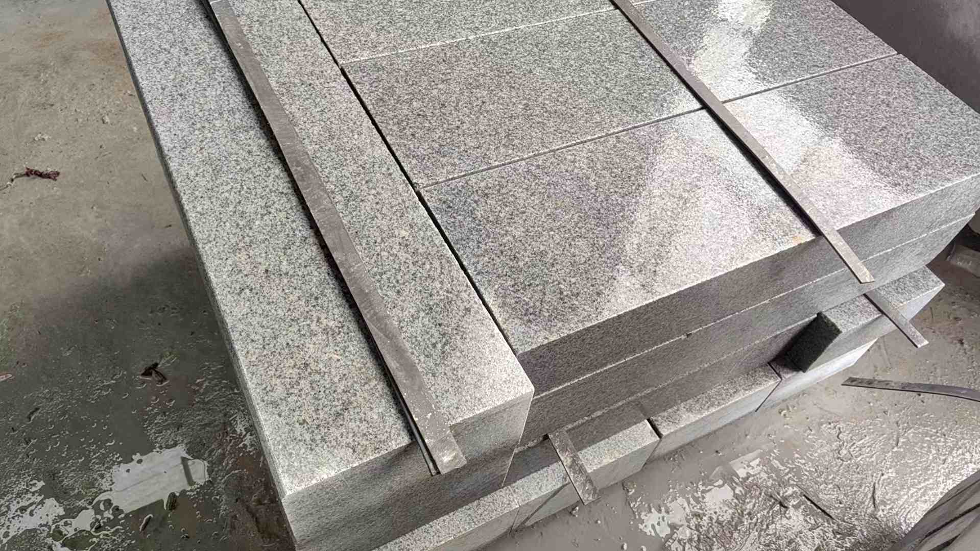 辽阳芝麻灰 芝麻白 路牙石 路侧石 马路牙子
